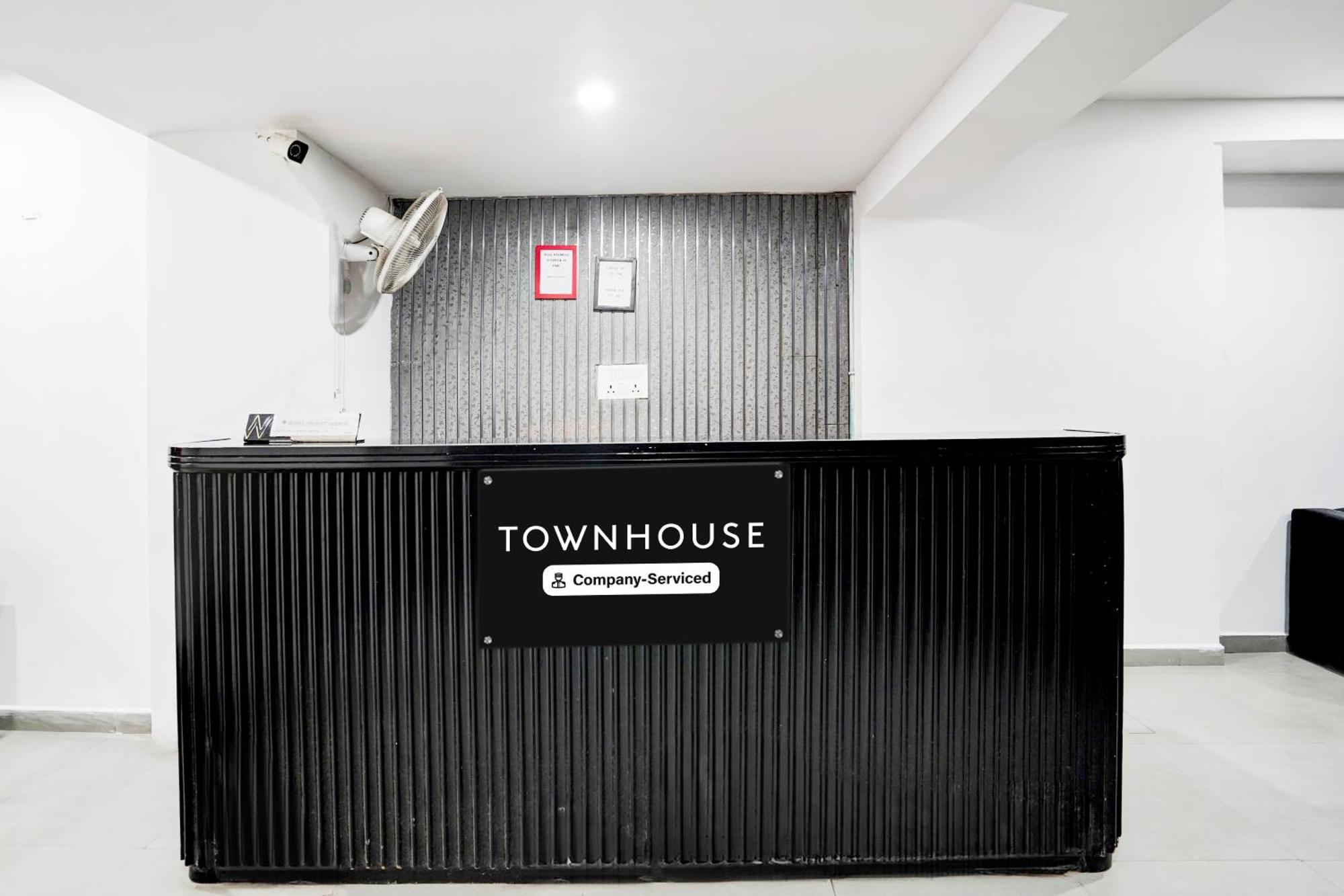 Super Townhouse Nagpur Railway Station Hotel Bagian luar foto