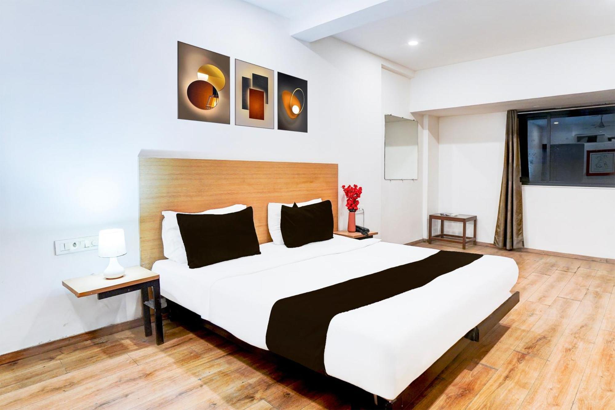 Super Townhouse Nagpur Railway Station Hotel Bagian luar foto